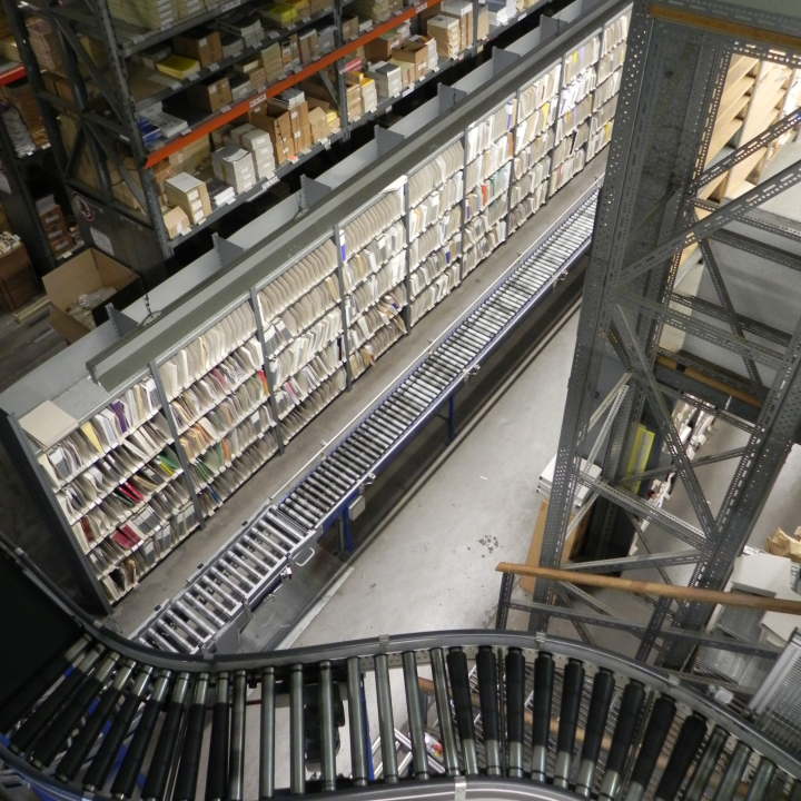 Förderstrecke im Lager von mds in Mainz-Hechtsheim